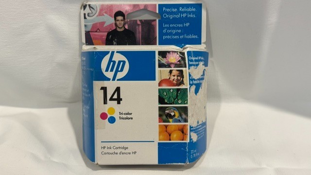 Genuine HP 14 Tri-Color Ink Cartridge C5010DN Sealed OEM Expired — photo 1